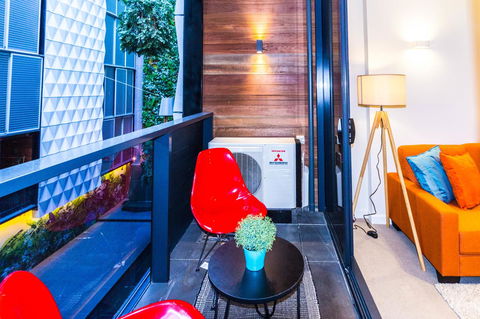 Stay Like Home - Palm Beach Accommodation 38