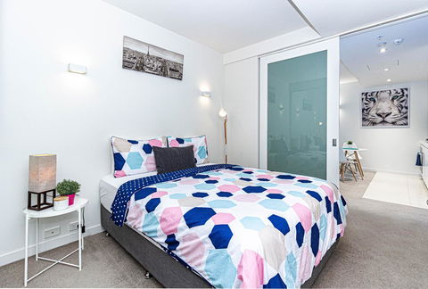 Stay Like Home - Palm Beach Accommodation 1