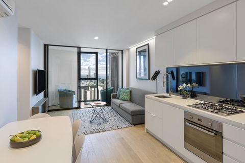 Imagine Lighthouse - Palm Beach Accommodation 7