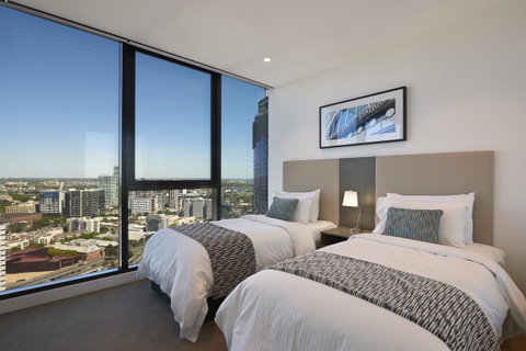 City Tempo - Power St - Palm Beach Accommodation 2
