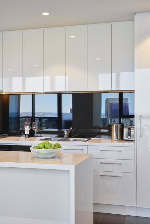 City Tempo - Power St - Palm Beach Accommodation 3