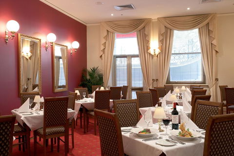 Grand Hotel Melbourne - Palm Beach Accommodation 23