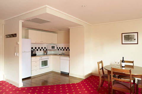 Grand Hotel Melbourne - Palm Beach Accommodation 27