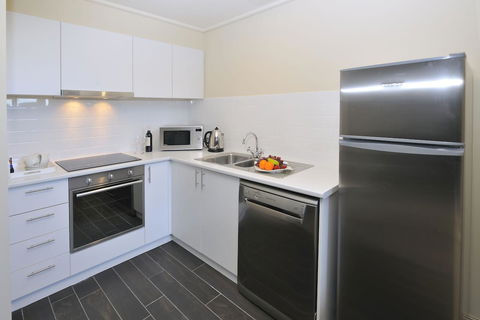 Grand Hotel Melbourne - Palm Beach Accommodation 3