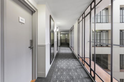 The Savoy Hotel On Little Collins Melbourne - Palm Beach Accommodation 21