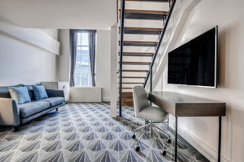 The Savoy Hotel On Little Collins Melbourne - Palm Beach Accommodation 9