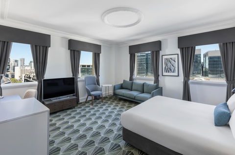 The Savoy Hotel On Little Collins Melbourne - Palm Beach Accommodation 0