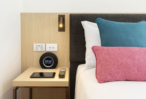 Ibis Melbourne Central - Palm Beach Accommodation 0