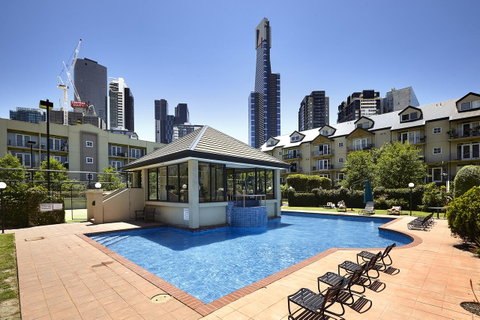 Melbourne Luxury Paradise - Palm Beach Accommodation 0