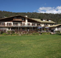Bright Chalet - Palm Beach Accommodation