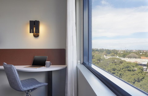 Holiday Inn Express Melbourne Southbank, An IHG Hotel - Palm Beach Accommodation 15