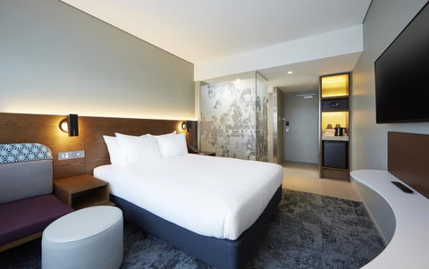 Holiday Inn Express Melbourne Southbank, An IHG Hotel - Palm Beach Accommodation 20
