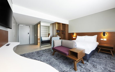 Holiday Inn Express Melbourne Southbank, An IHG Hotel - Palm Beach Accommodation 36