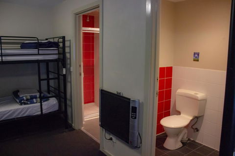 Nomads Melbourne Backpackers - Palm Beach Accommodation 42