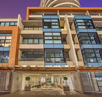 Melbourne Holiday Apartments Flinders Wharf - Palm Beach Accommodation