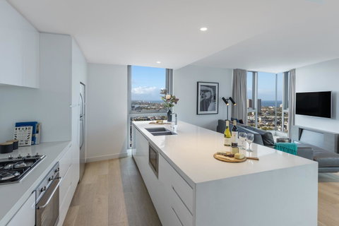 Imagine Marco - Palm Beach Accommodation 32