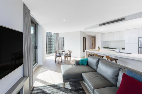 Imagine Marco - Palm Beach Accommodation 9