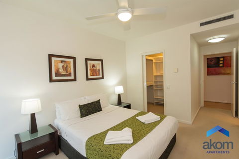 AKOM AT Docklands - Palm Beach Accommodation 10