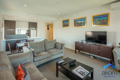 AKOM AT Docklands - Palm Beach Accommodation 15