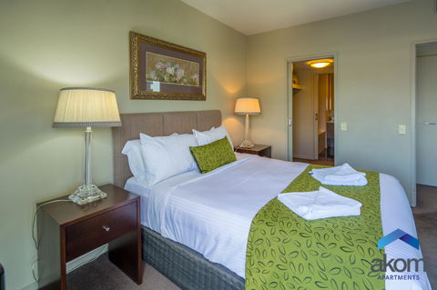 AKOM AT Docklands - Palm Beach Accommodation 32