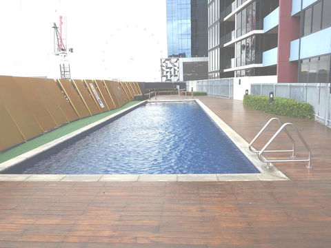 AKOM AT Docklands - Palm Beach Accommodation 34