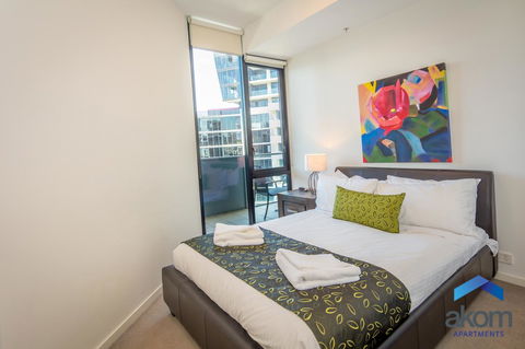 AKOM AT Docklands - Palm Beach Accommodation 2