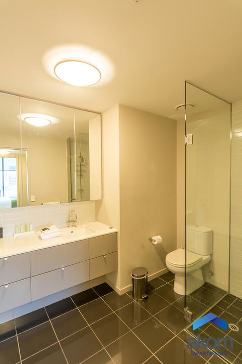 AKOM AT Docklands - Palm Beach Accommodation 31