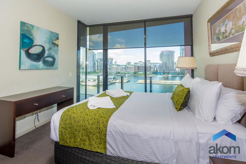 AKOM AT Docklands - Palm Beach Accommodation 29