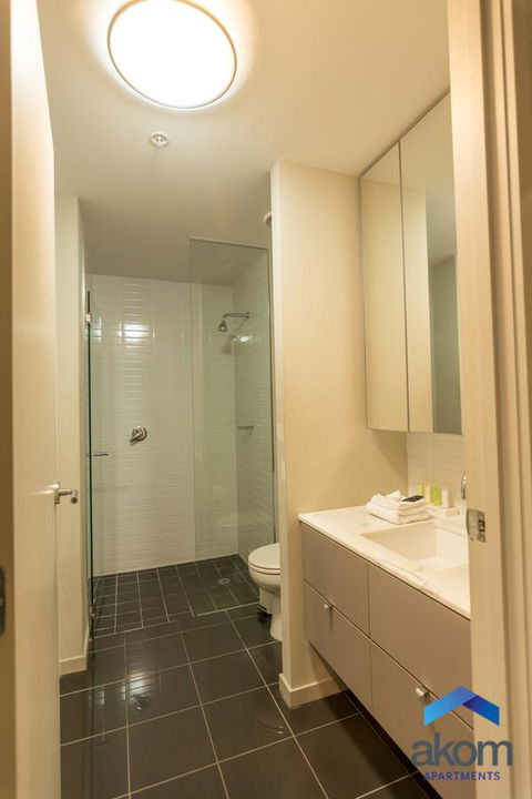 AKOM AT Docklands - Palm Beach Accommodation 25