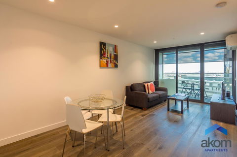 AKOM AT Docklands - Palm Beach Accommodation 24