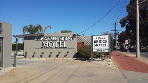 Robinvale Bridge Motel - Palm Beach Accommodation 10