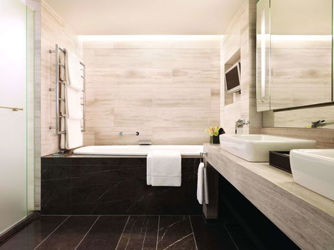 Grand Hyatt Melbourne - Palm Beach Accommodation 9