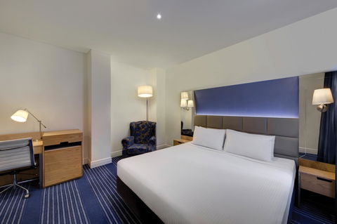 Rendezvous Hotel Melbourne - Palm Beach Accommodation 1