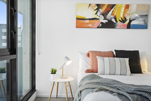 Complete Host Tiara Apartments - Palm Beach Accommodation 12
