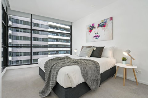 Complete Host Tiara Apartments - Palm Beach Accommodation 36