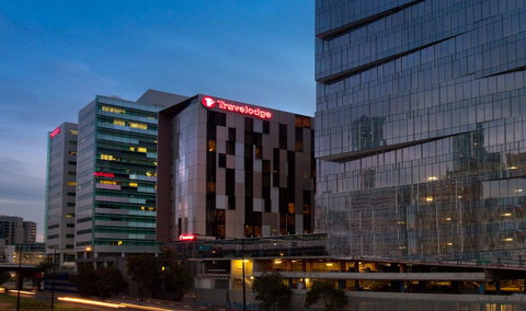 Travelodge Hotel Melbourne Docklands - Palm Beach Accommodation 23