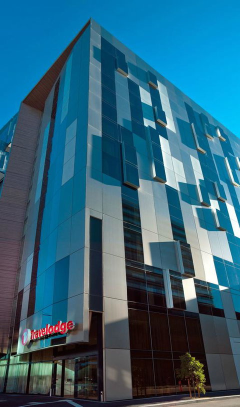 Travelodge Hotel Melbourne Docklands - Palm Beach Accommodation 18