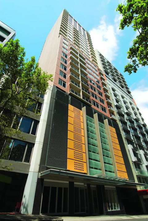 Oaks Melbourne On Lonsdale Suites - Palm Beach Accommodation 12