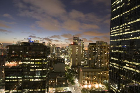 Oaks Melbourne On Lonsdale Suites - Palm Beach Accommodation 13