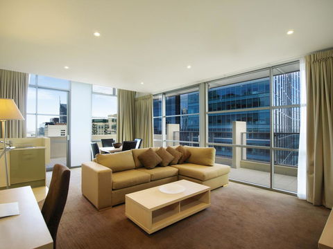 Oaks Melbourne On Lonsdale Suites - Palm Beach Accommodation 1