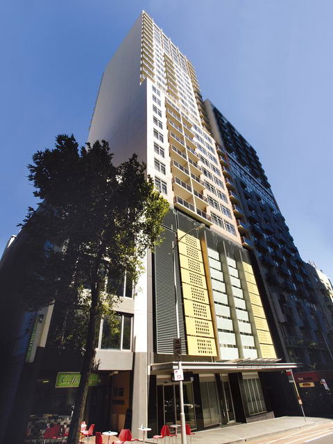 Oaks Melbourne On Lonsdale Suites - Palm Beach Accommodation 0
