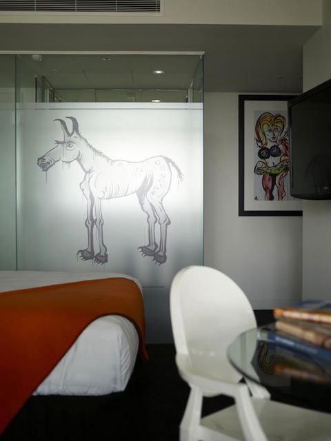 The Cullen Melbourne - Art Series - Palm Beach Accommodation 9