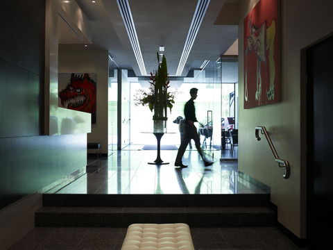 The Cullen Melbourne - Art Series - Palm Beach Accommodation 28