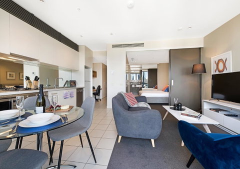 Corporate Keys - Freshwater Place - Palm Beach Accommodation 8