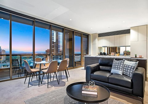 Corporate Keys - Freshwater Place - Palm Beach Accommodation 1