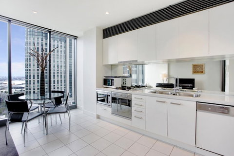 Corporate Keys - Freshwater Place - Palm Beach Accommodation 9