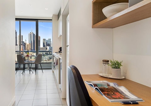 Corporate Keys - Freshwater Place - Palm Beach Accommodation 4