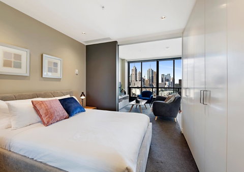 Corporate Keys - Freshwater Place - Palm Beach Accommodation 3
