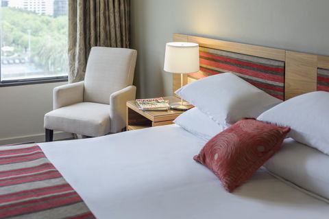 View Melbourne - Palm Beach Accommodation 40