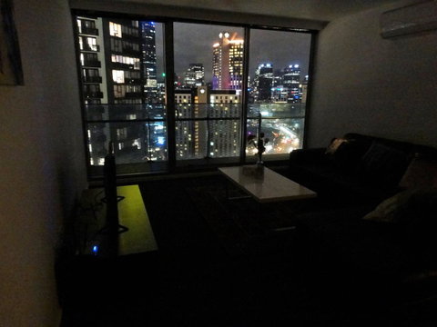 Cloud9 Luxury Apartments - Palm Beach Accommodation 16